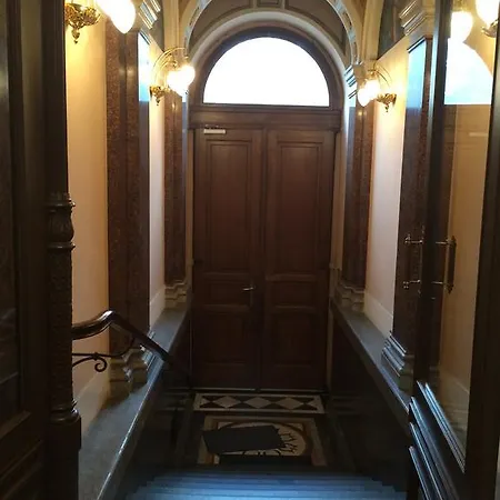 U Muzea Apartment